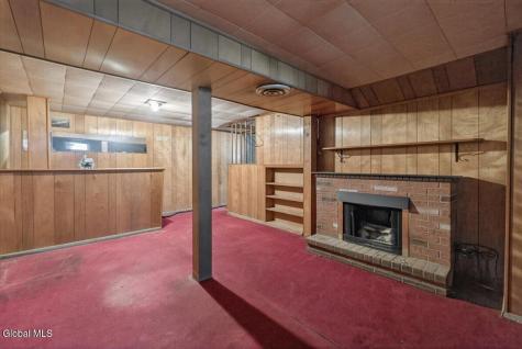 48 Munro Court Troy NY 12180