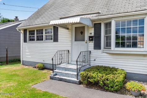 48 Munro Court Troy NY 12180
