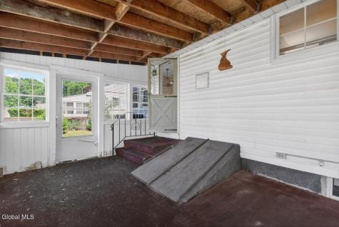 48 Munro Court Troy NY 12180