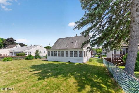 48 Munro Court Troy NY 12180