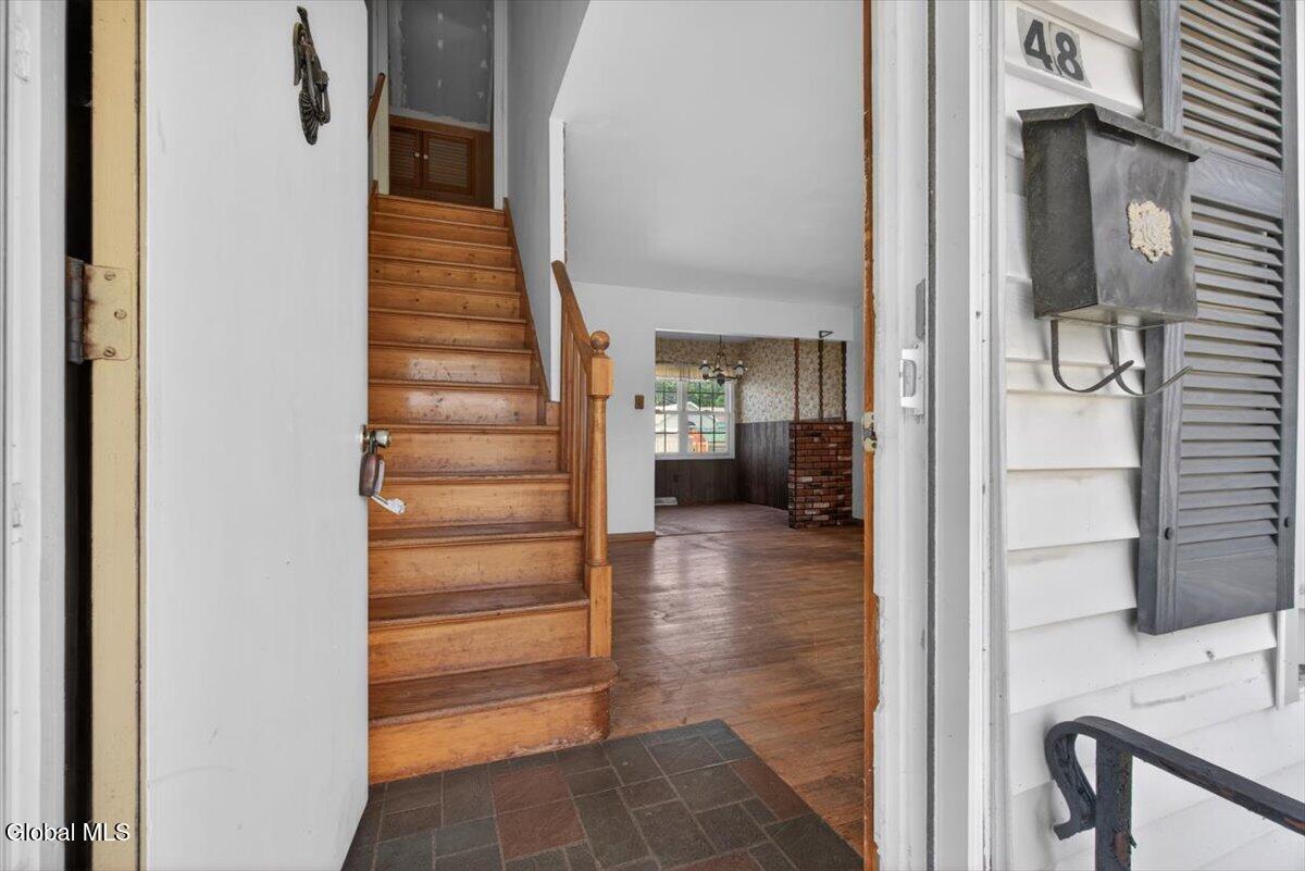48 Munro Court Troy NY 12180