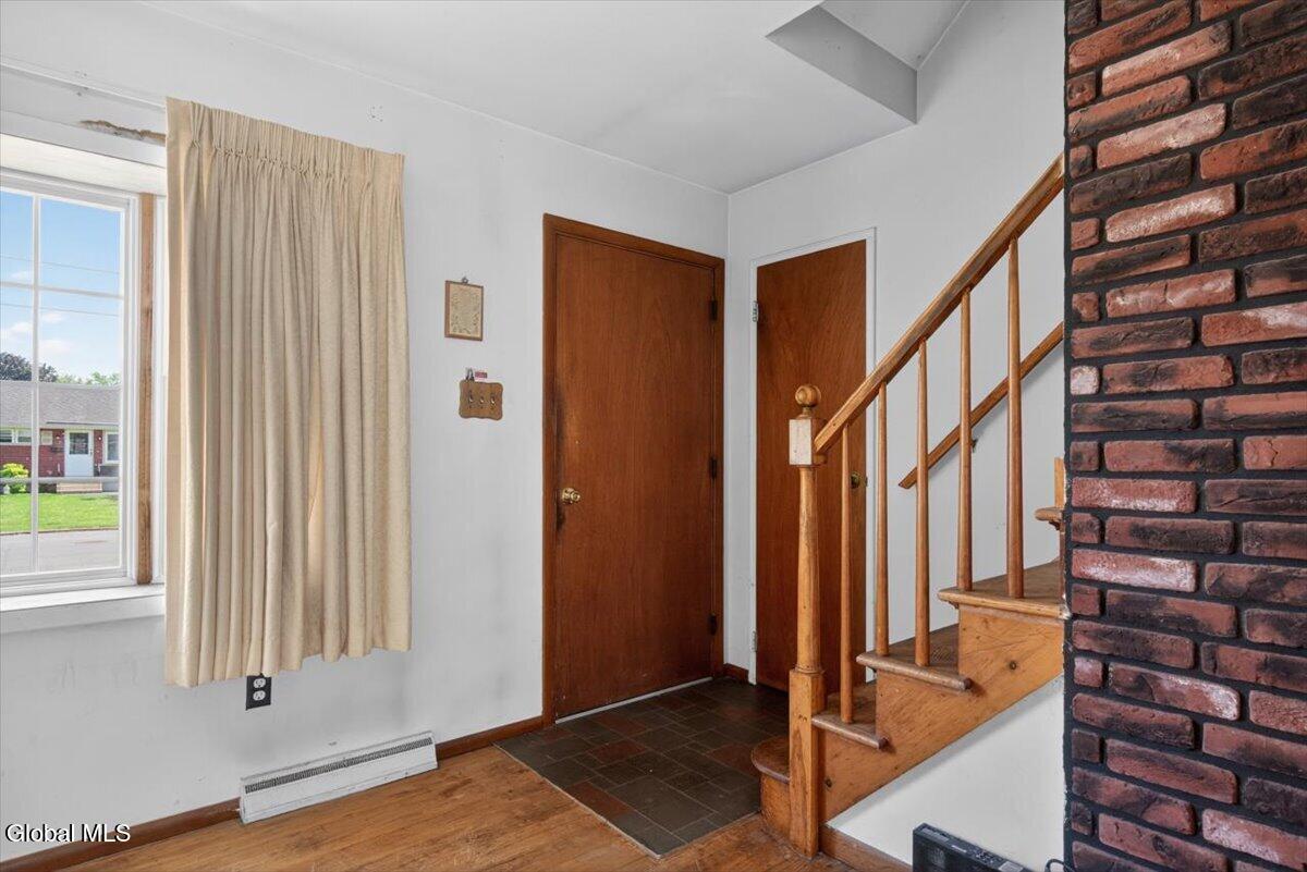48 Munro Court Troy NY 12180