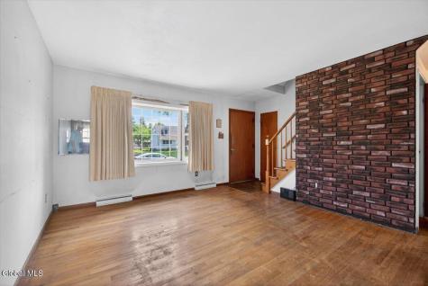 48 Munro Court Troy NY 12180