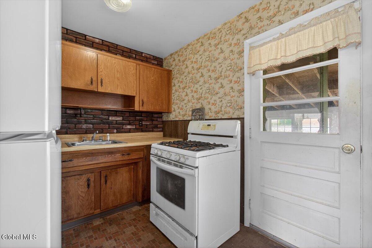 48 Munro Court Troy NY 12180