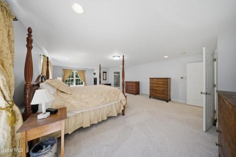 30 Walden Circle Saratoga Springs NY 12866