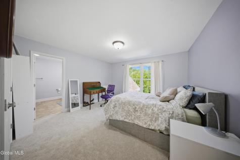 30 Walden Circle Saratoga Springs NY 12866