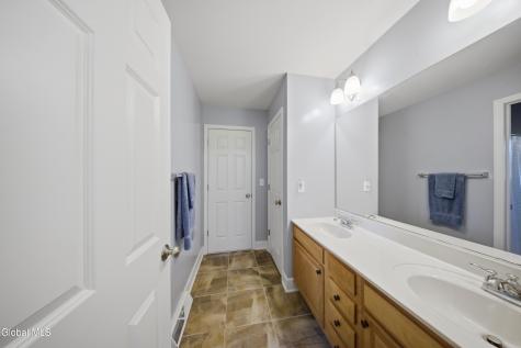30 Walden Circle Saratoga Springs NY 12866