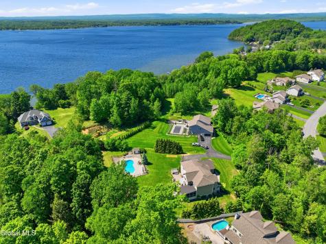 30 Walden Circle Saratoga Springs NY 12866