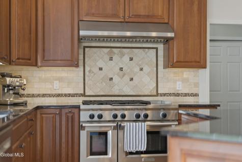 30 Walden Circle Saratoga Springs NY 12866