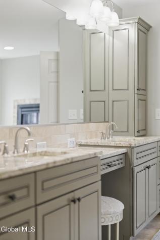 30 Walden Circle Saratoga Springs NY 12866