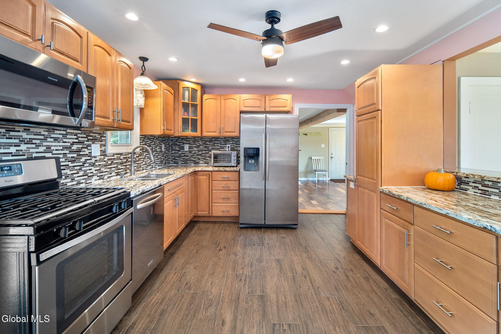 223 Grovenors Corners Road Cobleskill NY 12043