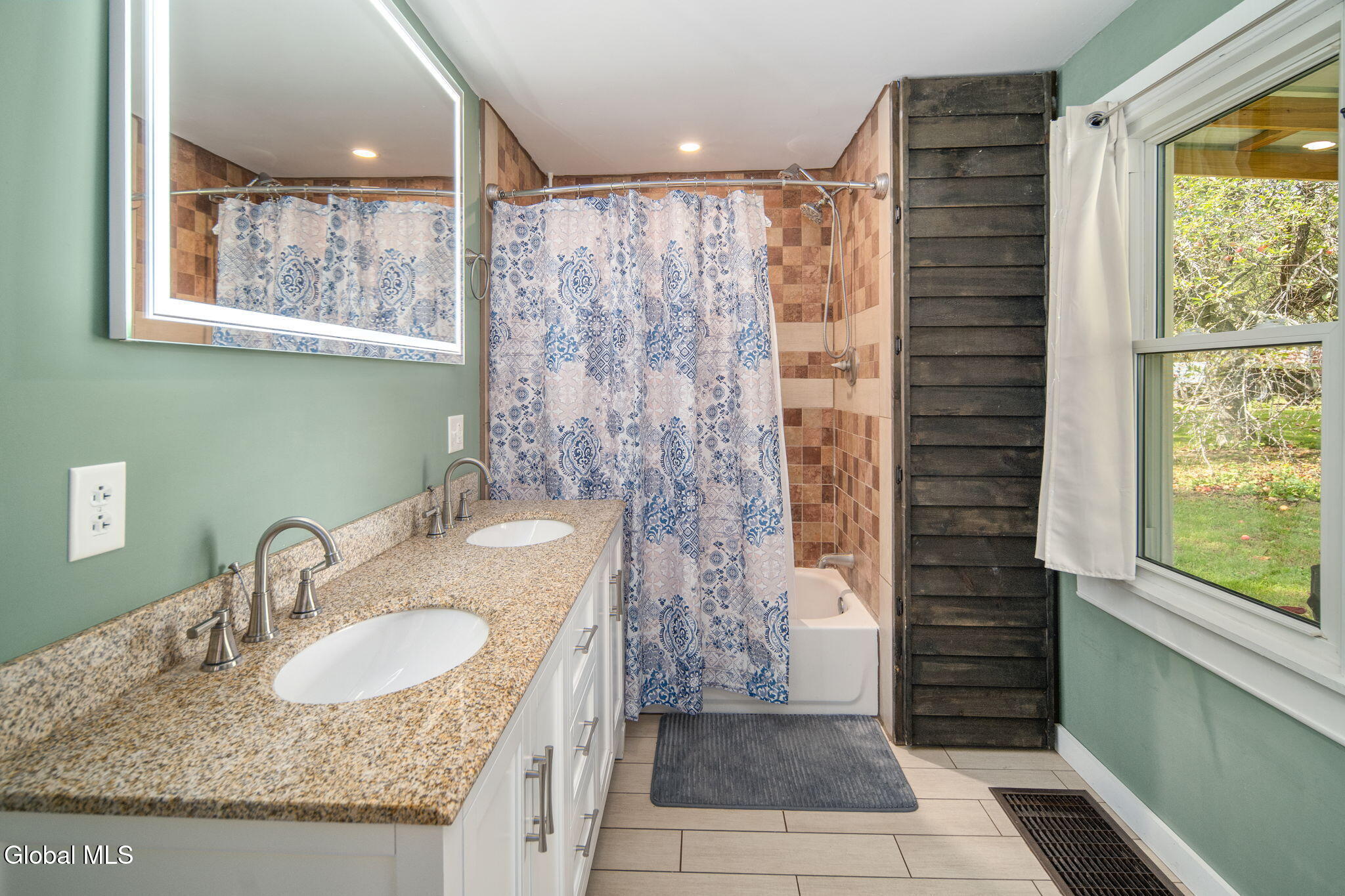 223 Grovenors Corners Road Cobleskill NY 12043