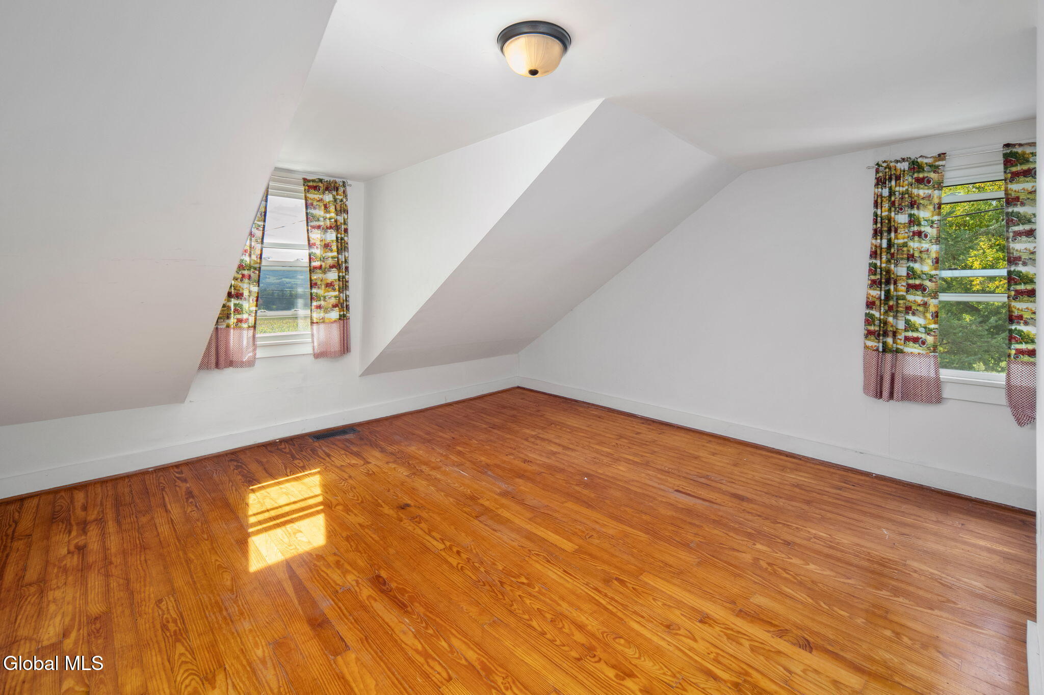 223 Grovenors Corners Road Cobleskill NY 12043