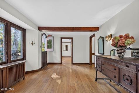 1424 Wendell Avenue Schenectady NY 12308