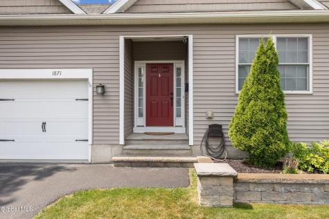 1871 Elizabeth Street Rotterdam NY 12303