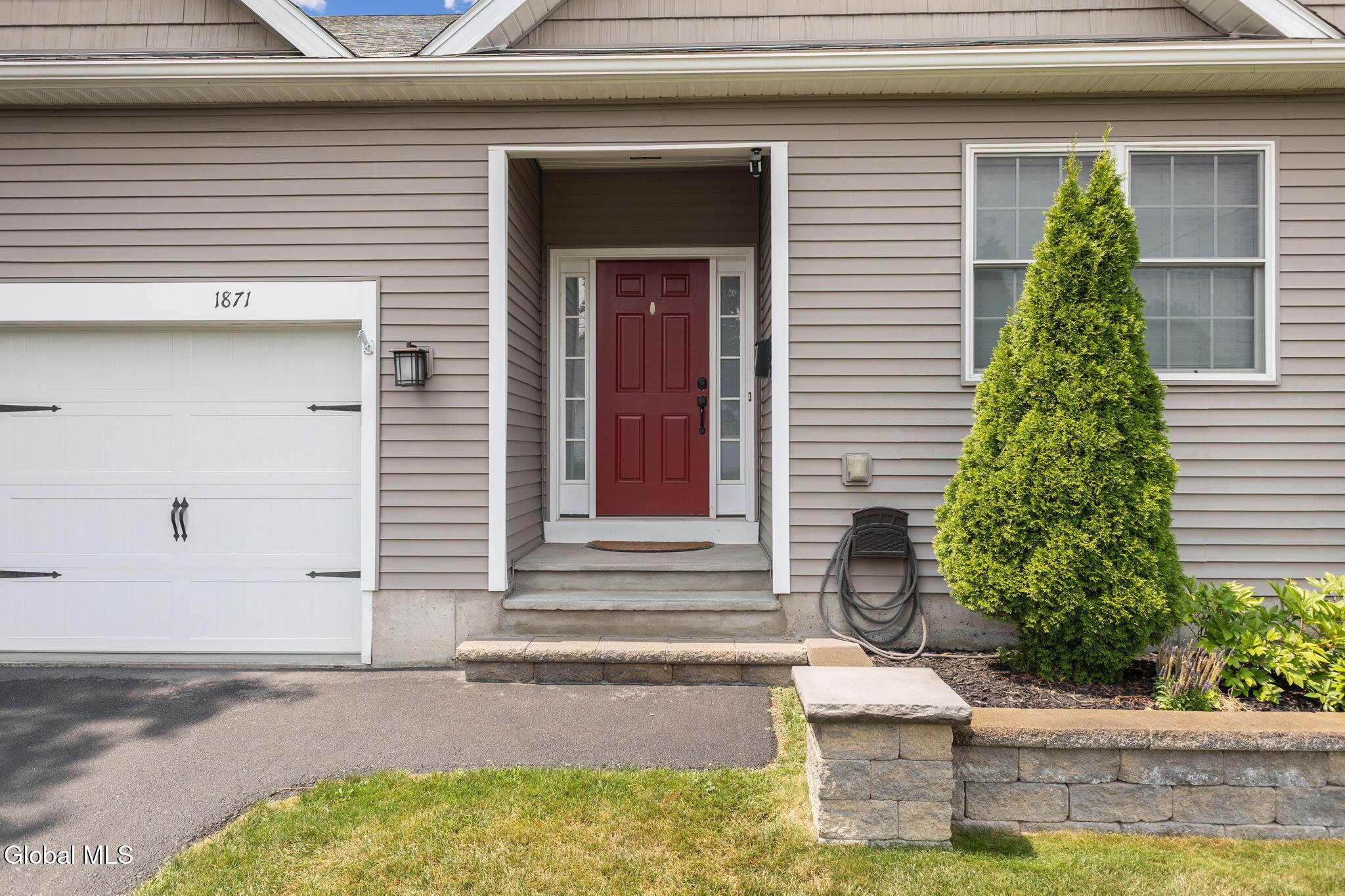 1871 Elizabeth Street Rotterdam NY 12303