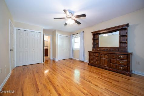 3045 Williamsburg Drive Schenectady NY 12303