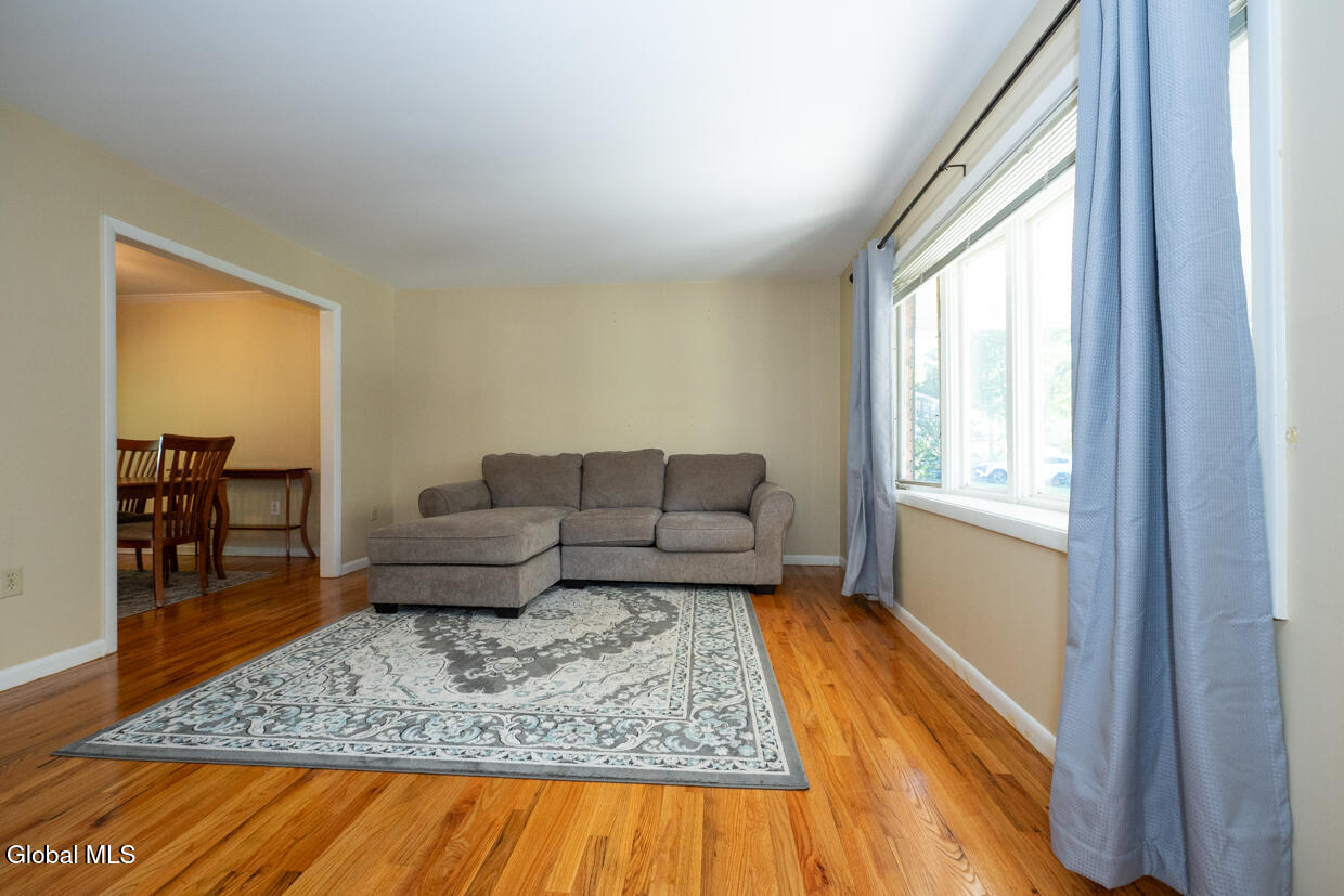 3045 Williamsburg Drive Schenectady NY 12303