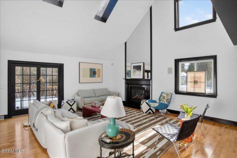 30 Loudonwood East Loudonville NY 12211