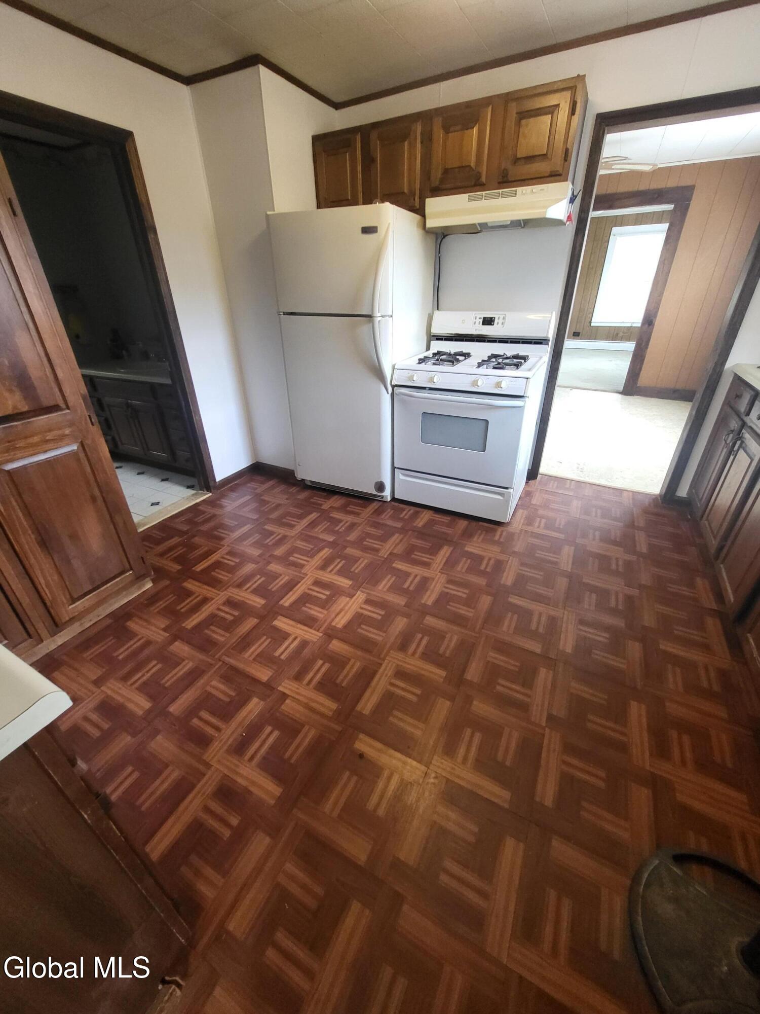 29 Hadley Road Stony Creek NY 12878