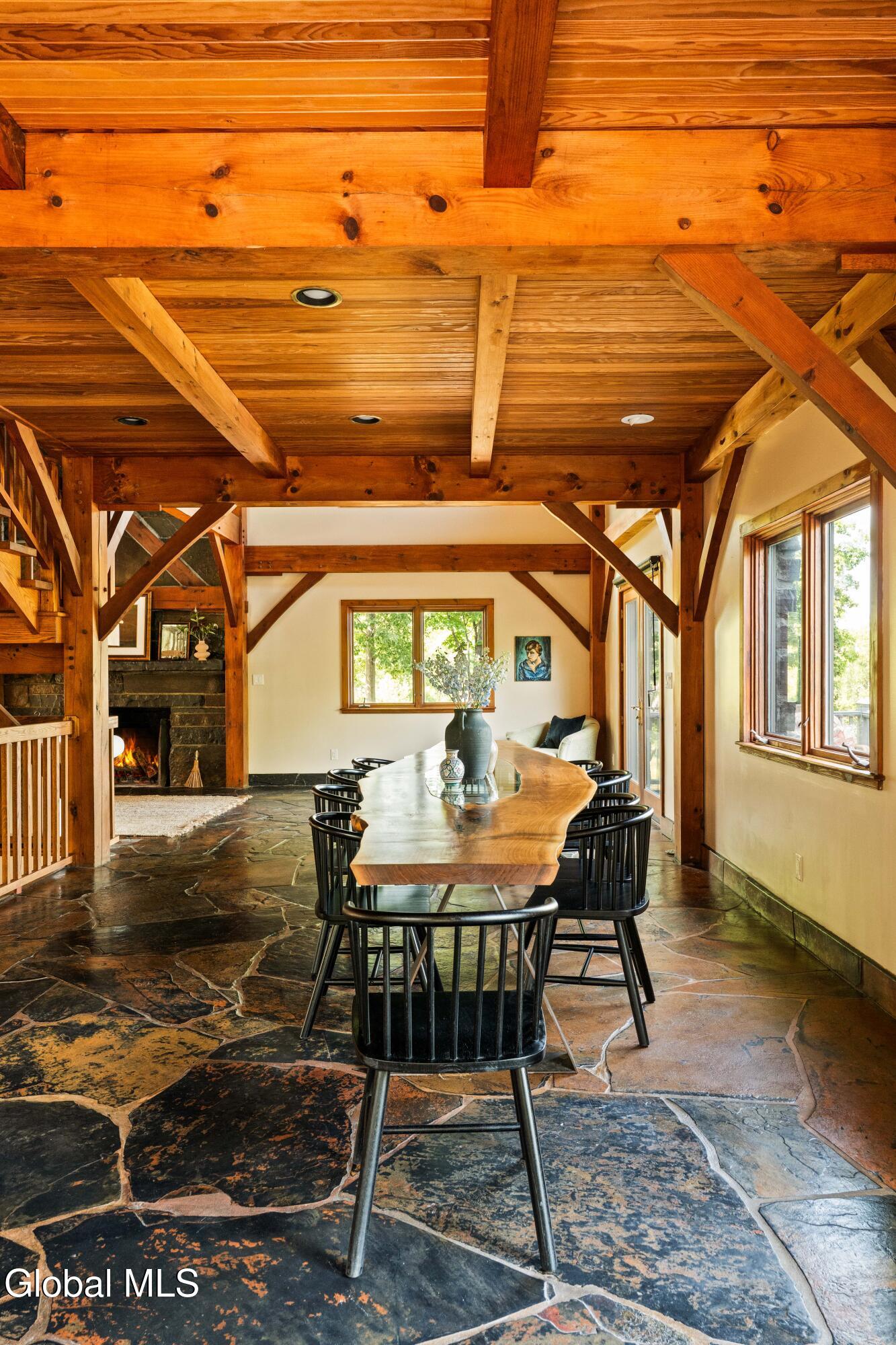 567 4 Mile Point Road Coxsackie NY 12015