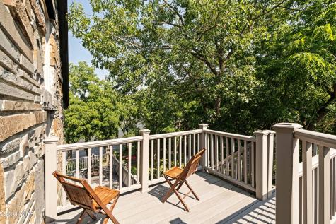 567 4 Mile Point Road Coxsackie NY 12015