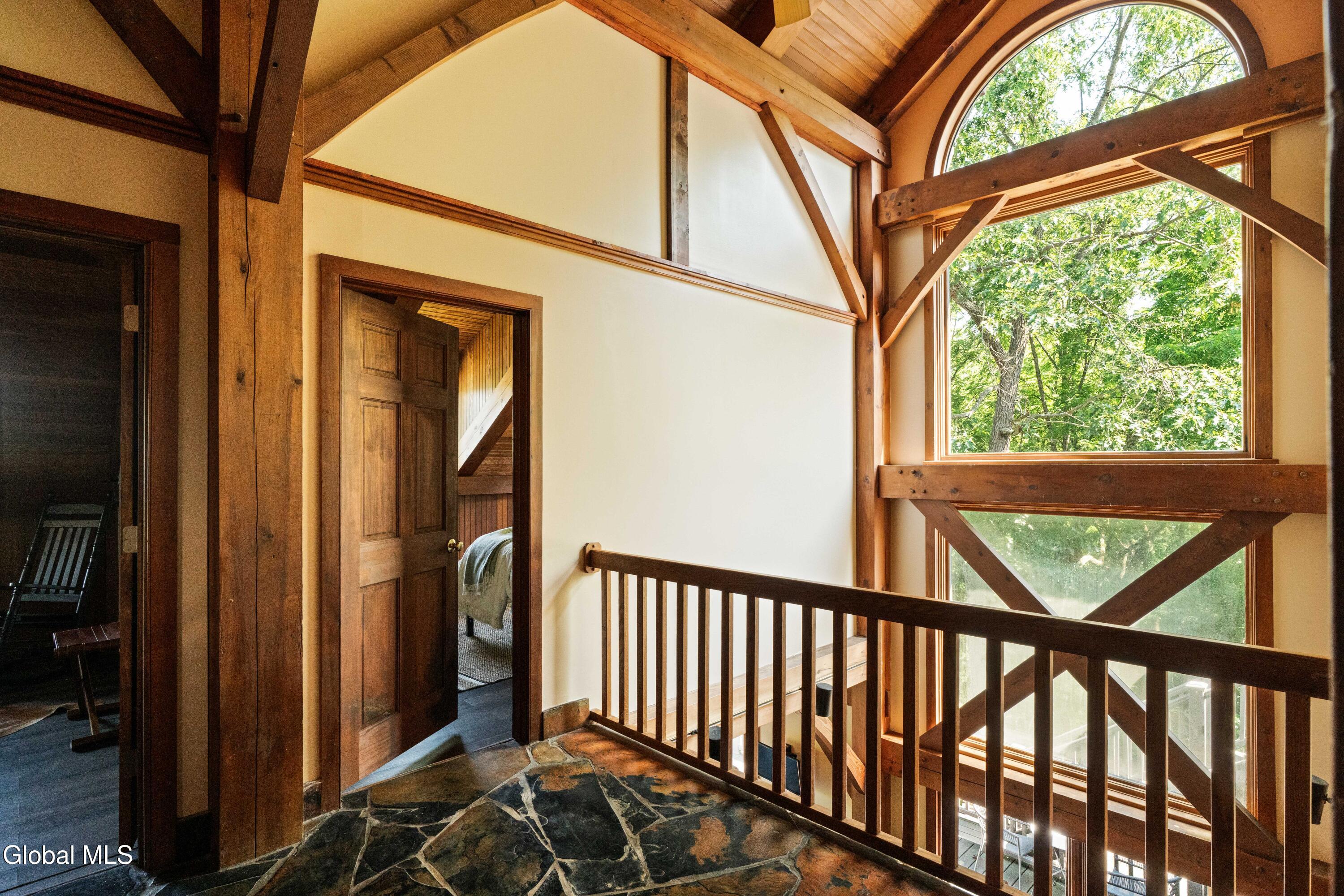 567 4 Mile Point Road Coxsackie NY 12015
