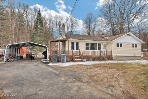3689 Ny Highway 2 Cropseyville NY 12052