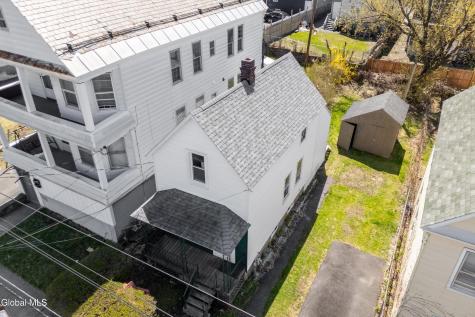 556 Clarendon Street Schenectady NY 12308