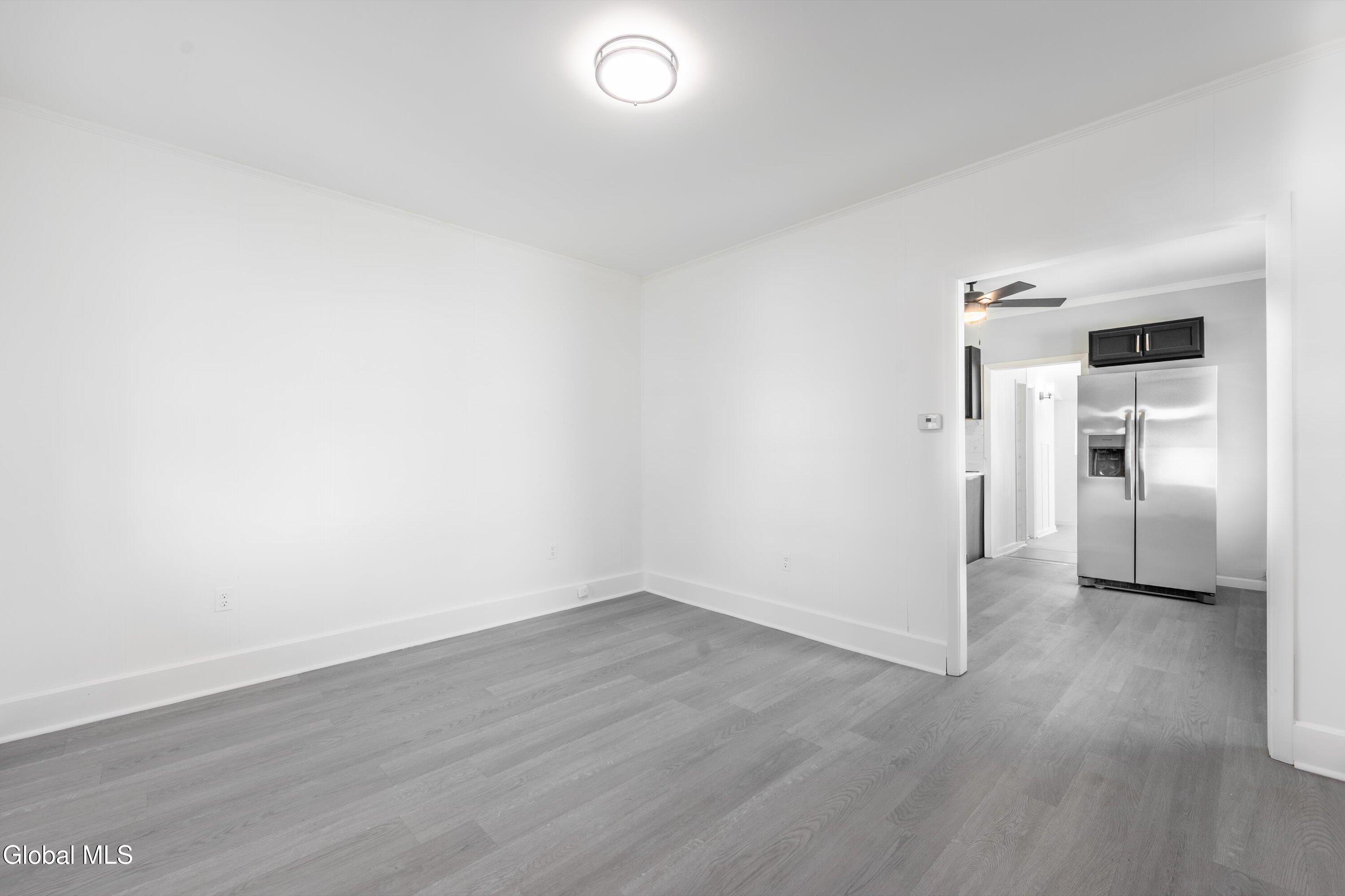 556 Clarendon Street Schenectady NY 12308