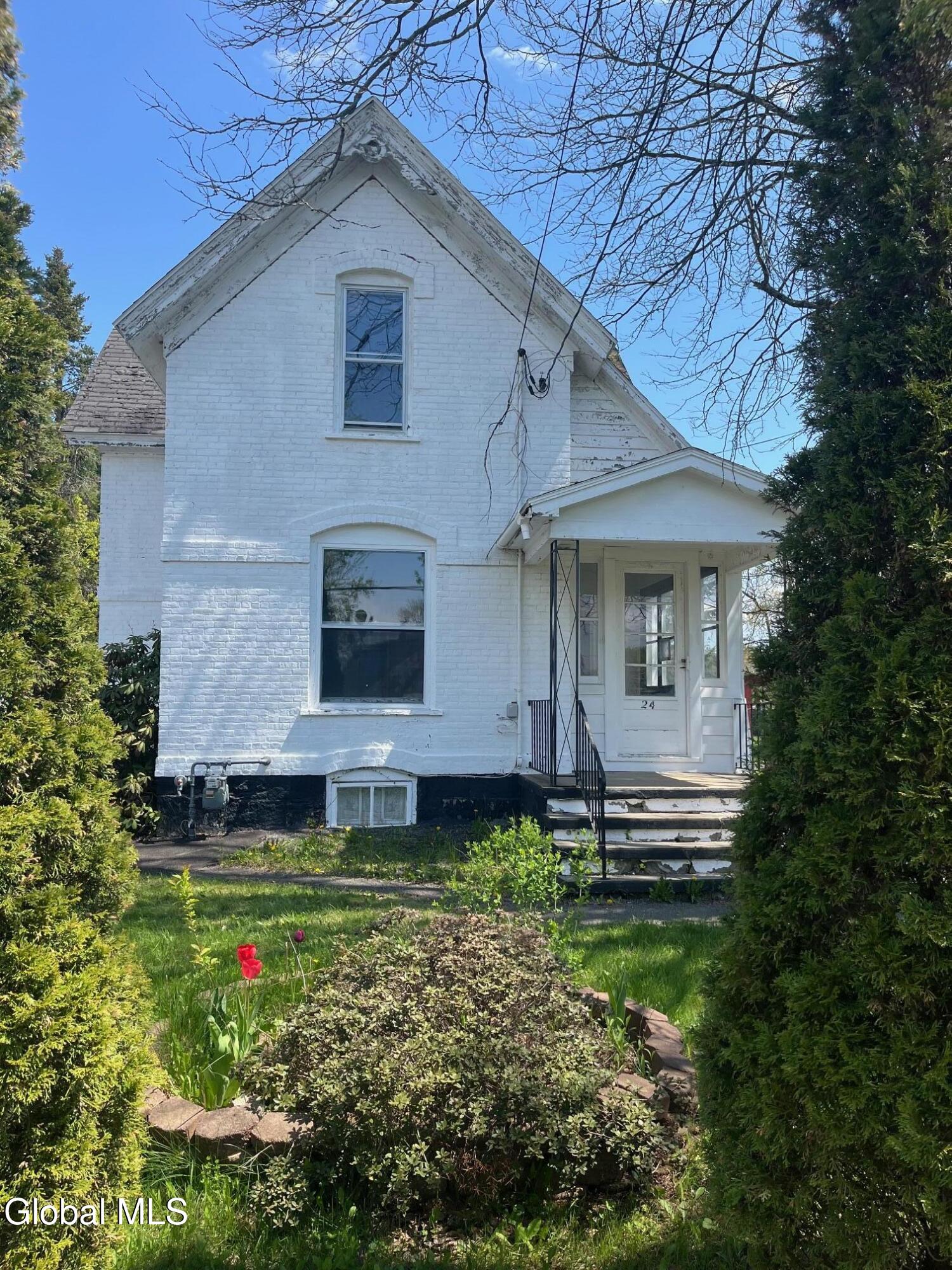 24 Elmwood Avenue Gloversville NY 12078