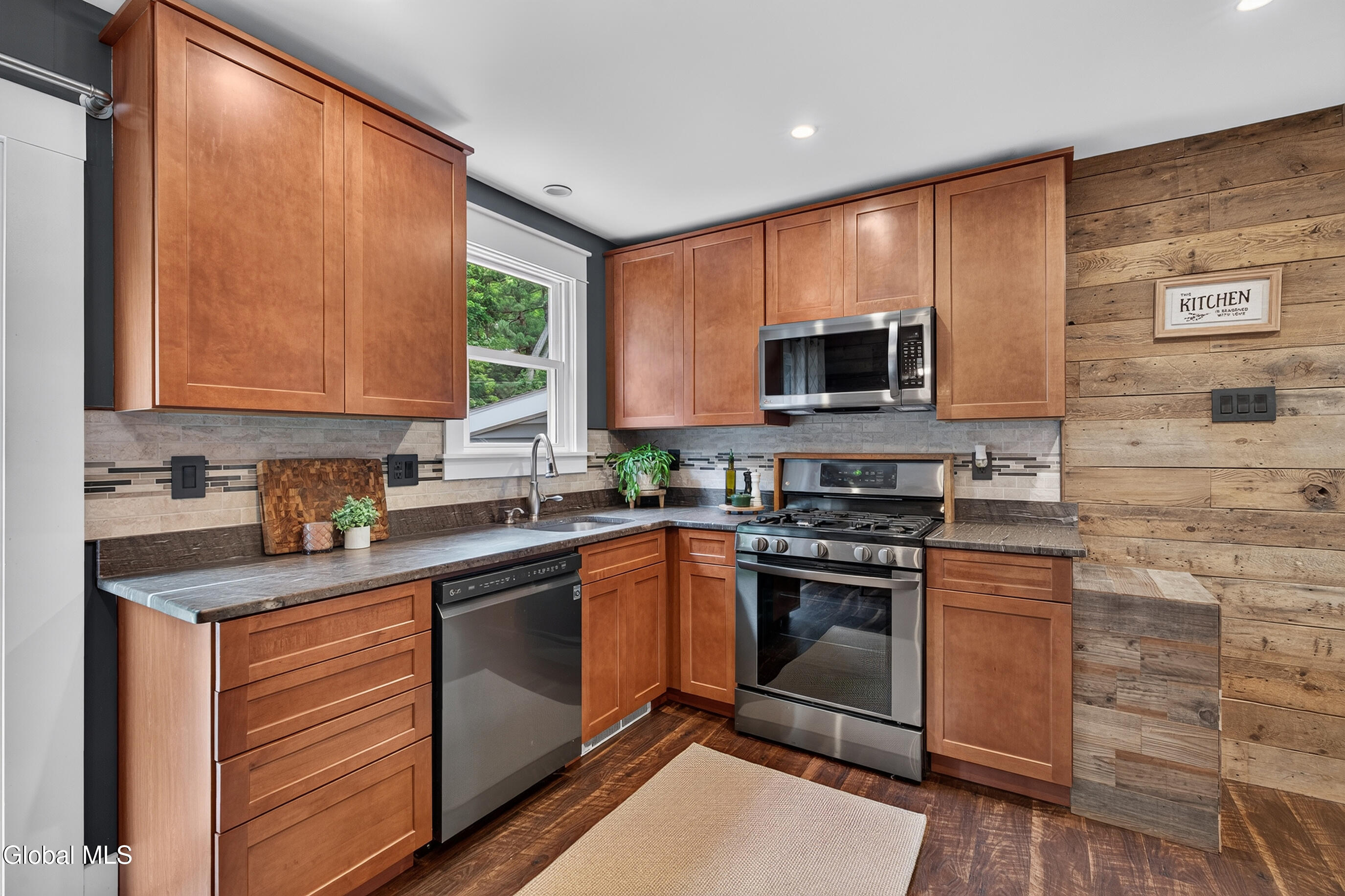 1788 Devendorf Road Schenectady NY 12303
