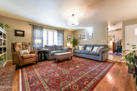 3 Eagle Trace Clifton Park NY 12019