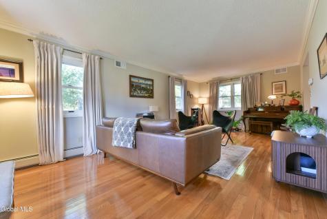 3 Eagle Trace Clifton Park NY 12019