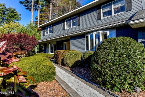 3 Eagle Trace Clifton Park NY 12019