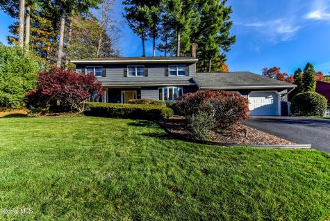 3 Eagle Trace Clifton Park NY 12019