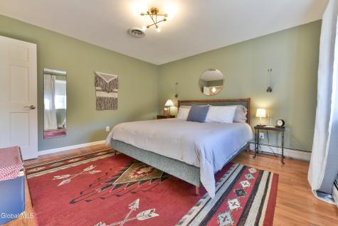 3 Eagle Trace Clifton Park NY 12019