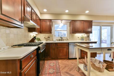3 Eagle Trace Clifton Park NY 12019