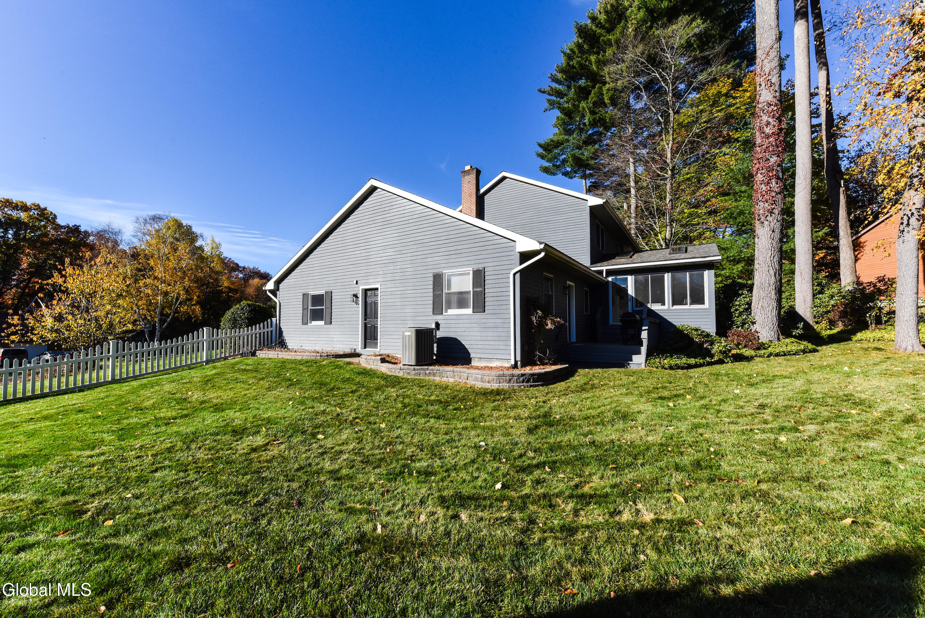 3 Eagle Trace Clifton Park NY 12019