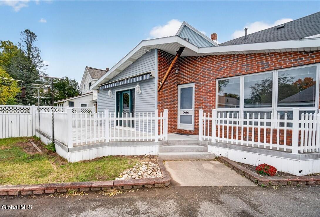 346 Eleanor Street Schenectady NY 12306