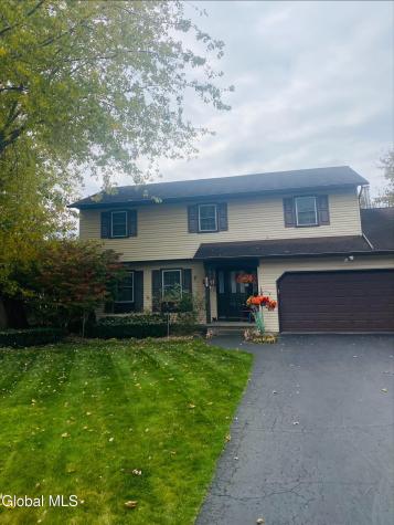 606 Tedesco Court Guilderland NY 12303