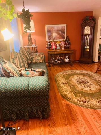 606 Tedesco Court Guilderland NY 12303