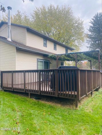 606 Tedesco Court Guilderland NY 12303