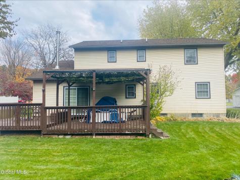 606 Tedesco Court Guilderland NY 12303