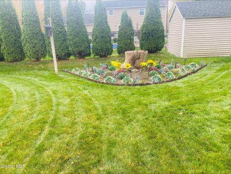 606 Tedesco Court Guilderland NY 12303