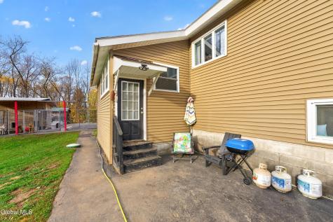 242 E State Street Gloversville NY 12078