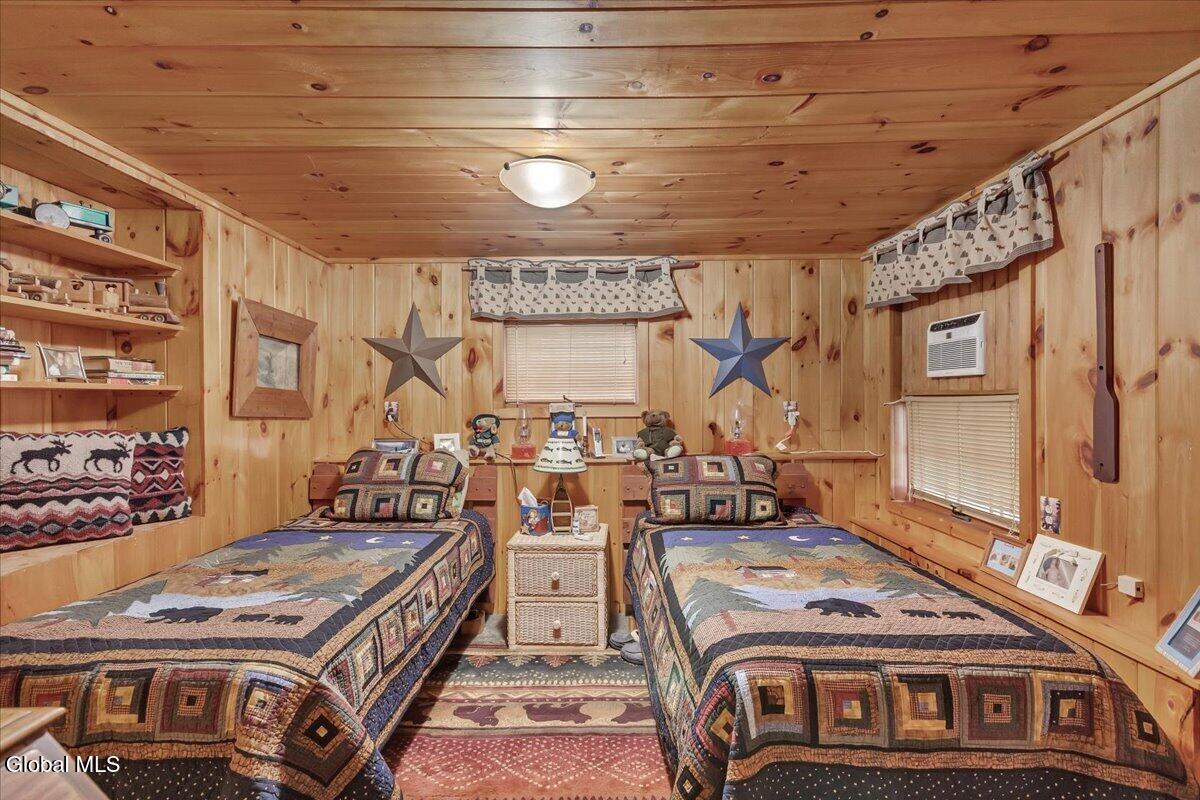 93 Sagamore Drive Lake Luzerne NY 12846
