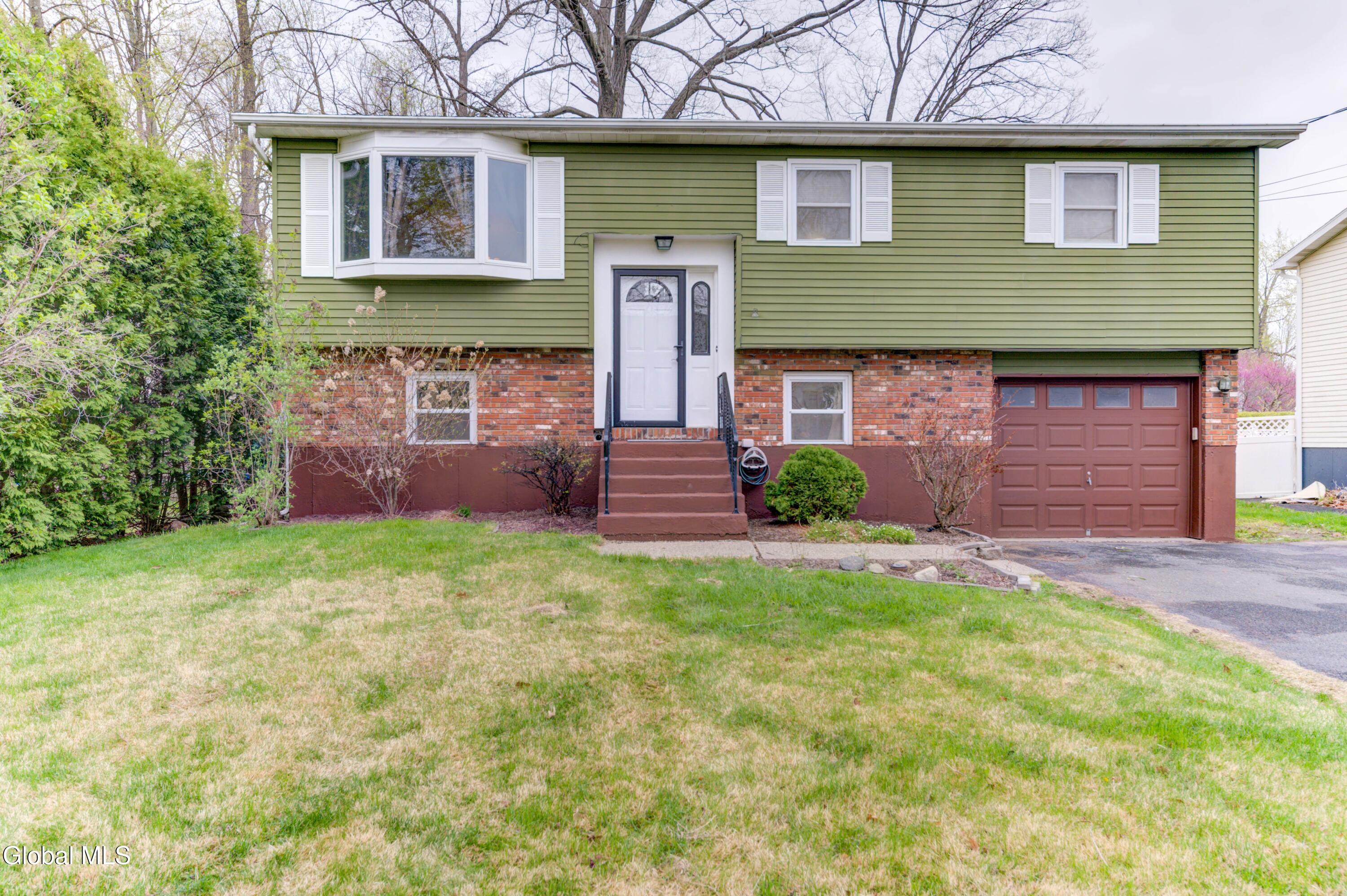 10 Florida Avenue Rensselaer NY 12144