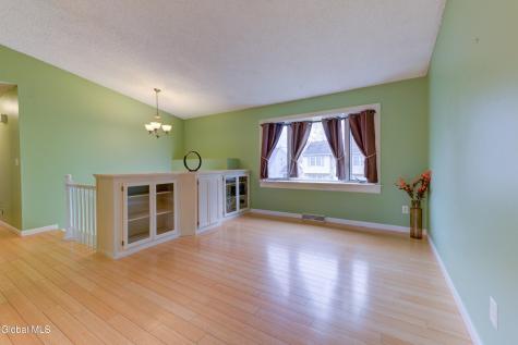 10 Florida Avenue Rensselaer NY 12144
