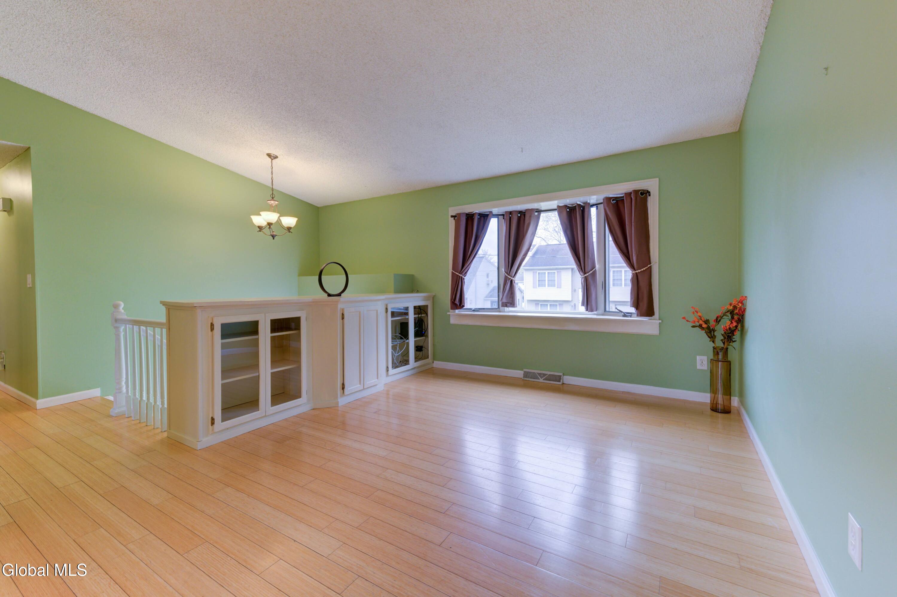 10 Florida Avenue Rensselaer NY 12144